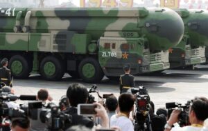 پنتاگون: چین ۱۰۰ موشک قاره‌پیما با حمل کلاهک هسته‌ای در سیلوهایی نزدیک بلغارستان قرار داده است / پکن تا پایان ۲۰۲۷ جنگ را آغاز می‌کند