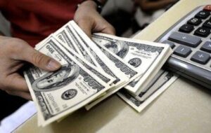 نرخ ارز مبنای گمرکی تعیین شد؛ هر دلار ۸۵ هزار تومان، یورو ۱۰۳ هزار تومان