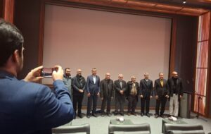 پیشنهاد تماشای یک مستند به وزیر امور خارجه