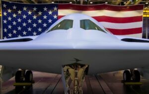 چوب حراج آمریکا به بمب‌افکن B-۲۱