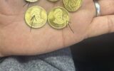یک اتفاق عجیب در بازار ۱۴۱ میلیون تومانی سکه/ پای سکه‌های پلاستیکی به معاملات باز شد + عکس