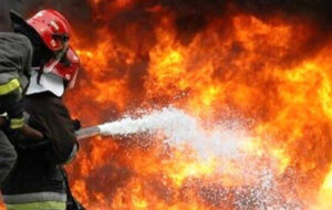 آتش‌سوزی مهیب و گسترده در مشهد/ جزئیات