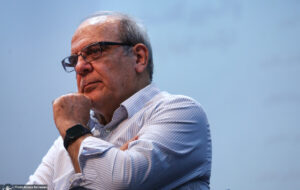 انتقاد عباس عبدی از بودجه نظام آموزشی و رشد بی رویه مدارس غیرانتفاعی/ در آموزش دین هم ،غلط عمل می کنیم