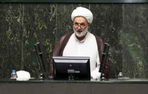 جزئیات طرح «نحوه برگزاری راهپیمایی‌ها» از زبان نماینده قم / روانبخش: باید در برابر دیکتاتوری و توطئه‌های آمریکا بایستیم