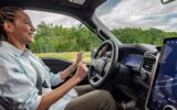 رانندگی بدون دست عادی می‌شود