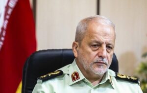 سردار احمدی مقدم: دشمن برای مقابله با ایران از هیچ راهکاری دریغ نکرده است/مشکلات اقتصادی یکی از دلایل ایجاد بحران‌های اجتماعی و سو استفاده دشمنان است