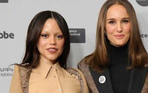 ناتالی پورتمن با فیلم جدید در جشنواره ساندنس درخشید؛ هنر و چالشهای سینمای امروز ناتالی پورتمن با فیلم جدید در جشنواره ساندنس درخشید؛ هنر و چالشهای سینمای امروز