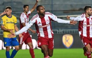 نیمکت نشینی مشکوک طارمی در شب برد المپیاکوس!