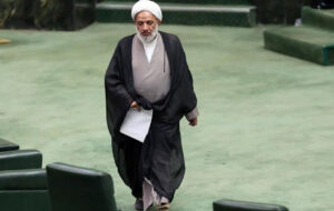 واکنش آقاتهرانی به تماس تلفنی درباره گرین کارت و حضور خانواده‌اش در آمریکا؛ گفتم اسم این پدرسوخته‌ها چیست؟/ علیه غرب موضع تند دارم چون من غرب را دیدم