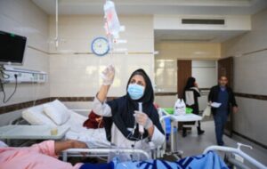 پرستاران دورکاری ندارند و از تعطیلی پنج شنبه‌ها محرومند؛ تاخیر ۷ ماهه در پرداخت مطالبات